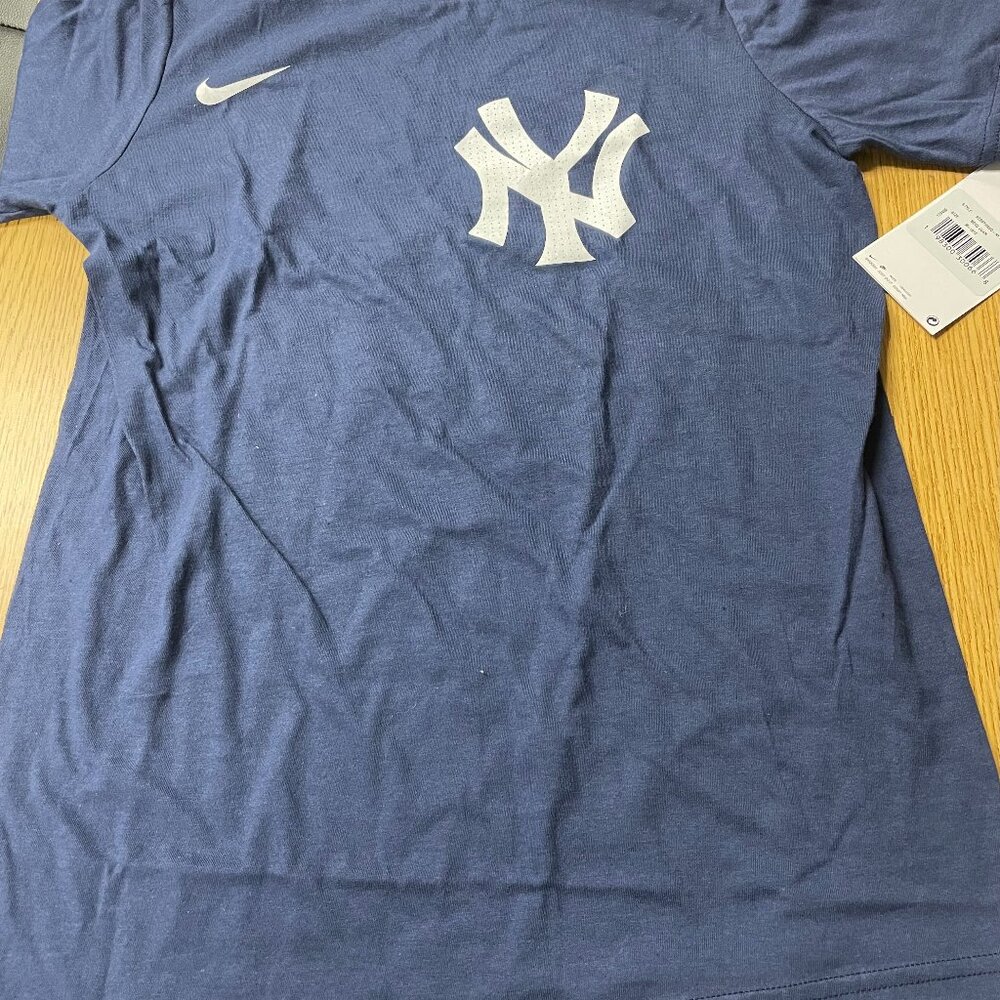 Yankees T-shirt